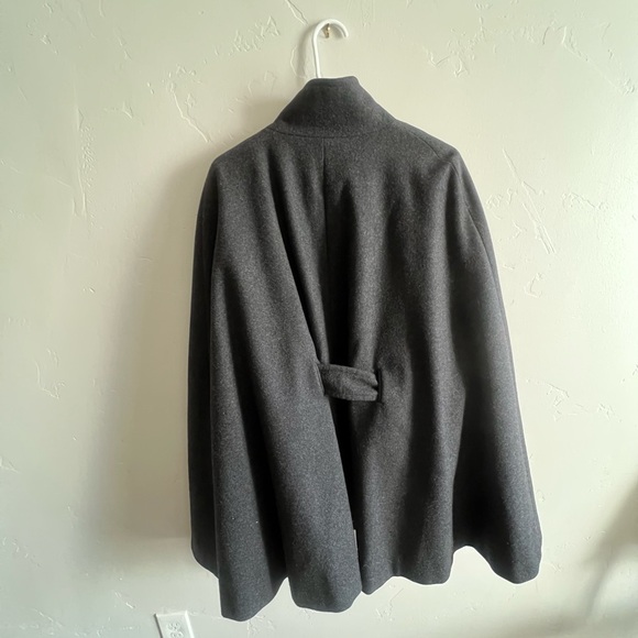 Wool Cape Coat - Picture 3 of 5